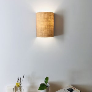 Aplique de pared con pantalla en yute Natural - Aplique de pared de roble - Aplique de madera - Luz de pared - Lámpara de noche