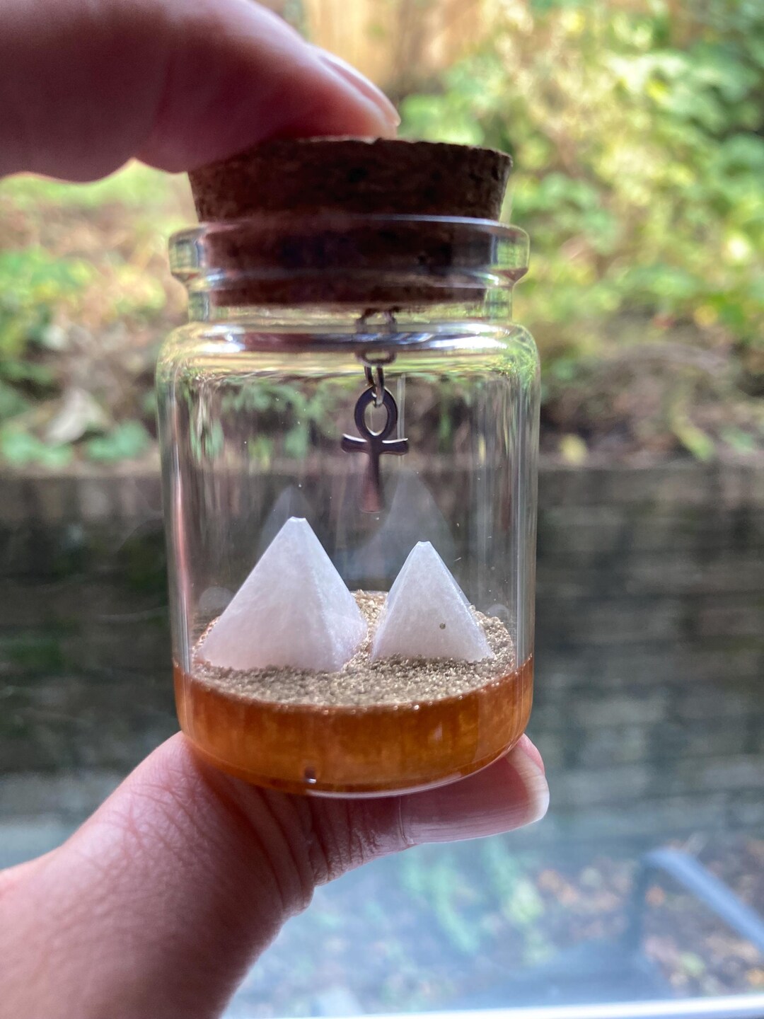 Miniature Pyramids in a Jar: Egyptian Ankh Charm Desk Decor - Etsy 日本