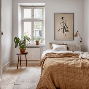 Chic Art Bohème inspired figure illustration, clean lines; digital download available on Etsy; great for minimalist dining room décor.