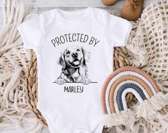 Personalisierter Baby Body mit Hundeportrait & Wunschtext, Geschenk zur Babyparty, Geburt oder zum 1. Geburtstag, Schwangerschaft verkünden