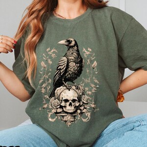 Gothic Raven Shirt, Skull and Raven Tee, Dark Academia Clothing, Witchy Gothic Apparel, Vintage Occult Shirt, Halloween Gothic Shirt