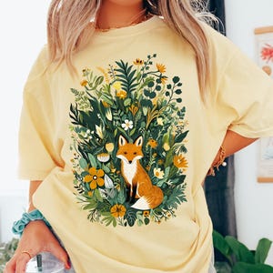 Fox Shirt, Woodland Animal Tee, Botanical Graphic, Nature Inspired Shirt, Cottagecore Aesthetic, Folk Art Animal, Wildlife Inspired Clothing image 1