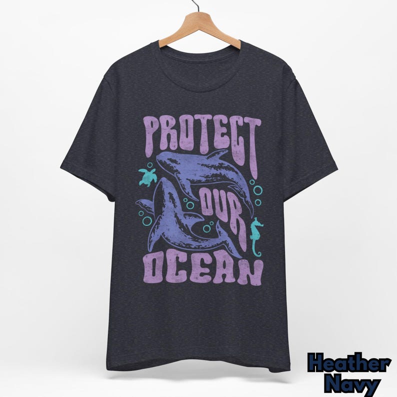 Maglietta con grafica di orca, maglietta retrò a tema vita marina, abbigliamento per la conservazione degli oceani Heather Navy