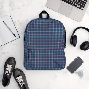 Blue and purple backpack with an elegant design, ideal for school and travel, featuring a laptop pocket, Perfect for study, work and leisure