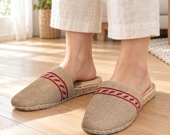 Ciabatte Artigianali in Paglia Naturale: Scarpe da Casa Eco-Sostenibili