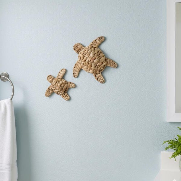 Juego de 2 adornos de pared de tortugas marinas, tortugas de jacinto de agua hechas a mano en mimbre, decoración de pared estilo boho costero para habitación infantil y baño.
