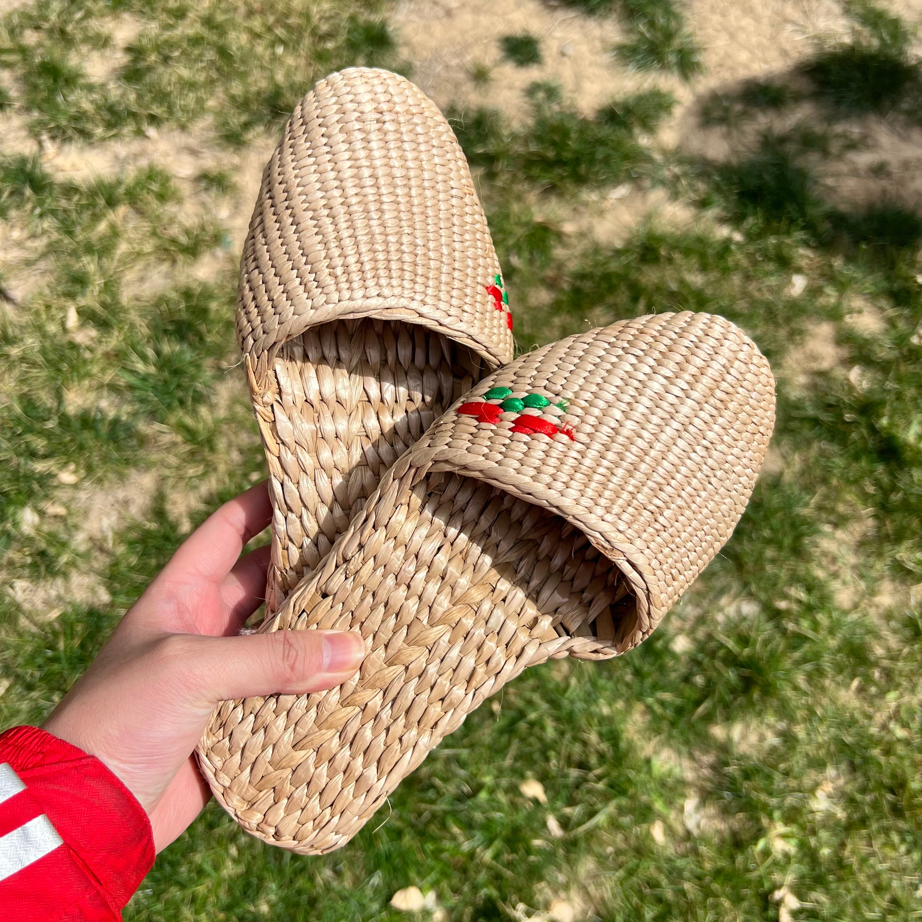Handmade Straw Slippers - Perfect House Shoes for Spa Day Handmade Straw Slippers - Perfect House Shoes for Spa Day