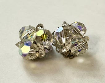 Pendientes de clip con cristales vintage, cuentas facetadas de aurora boreal, joyería llamativa de los años 50