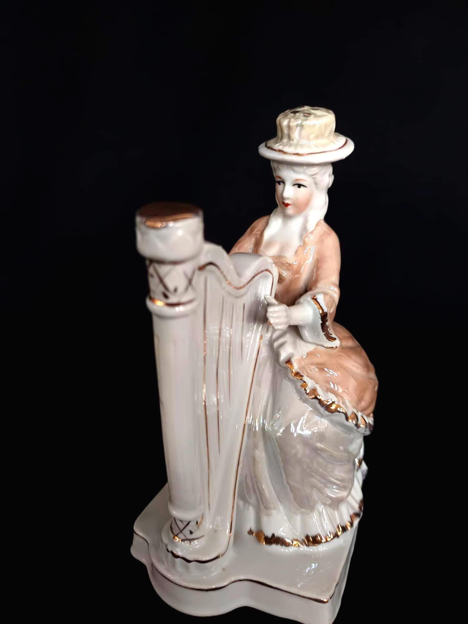 ロココ様式 陶器 音楽家の像