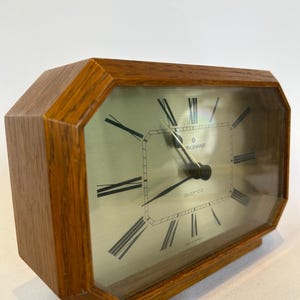 Mid Century Modern wooden table clock Junghans quartz mantel clock 50s clock country house clock wooden clock 70s table clock MCM interior German Vtg clock