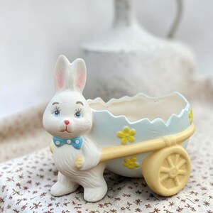 Keramik Osterhase mit Wagen Seifenschale Keramik oder Bonboniere Pastell Osterdeko Niedliche Frühlings Deko Shabby Chic Easter Decor