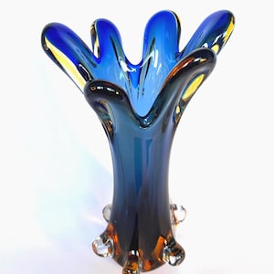 Two-tone Murano glass vase by Fratelli Toso 70s Italy Abstract vase made of Murano glass Art Deco Blue amber glass vase MCM vase