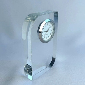 Elegante orologio da tavolo in cristallo, orologio da comodino Art Déco, orologio classico in vetro, decorazione da scrivania vintage minimalista, orologio da scrivania purista