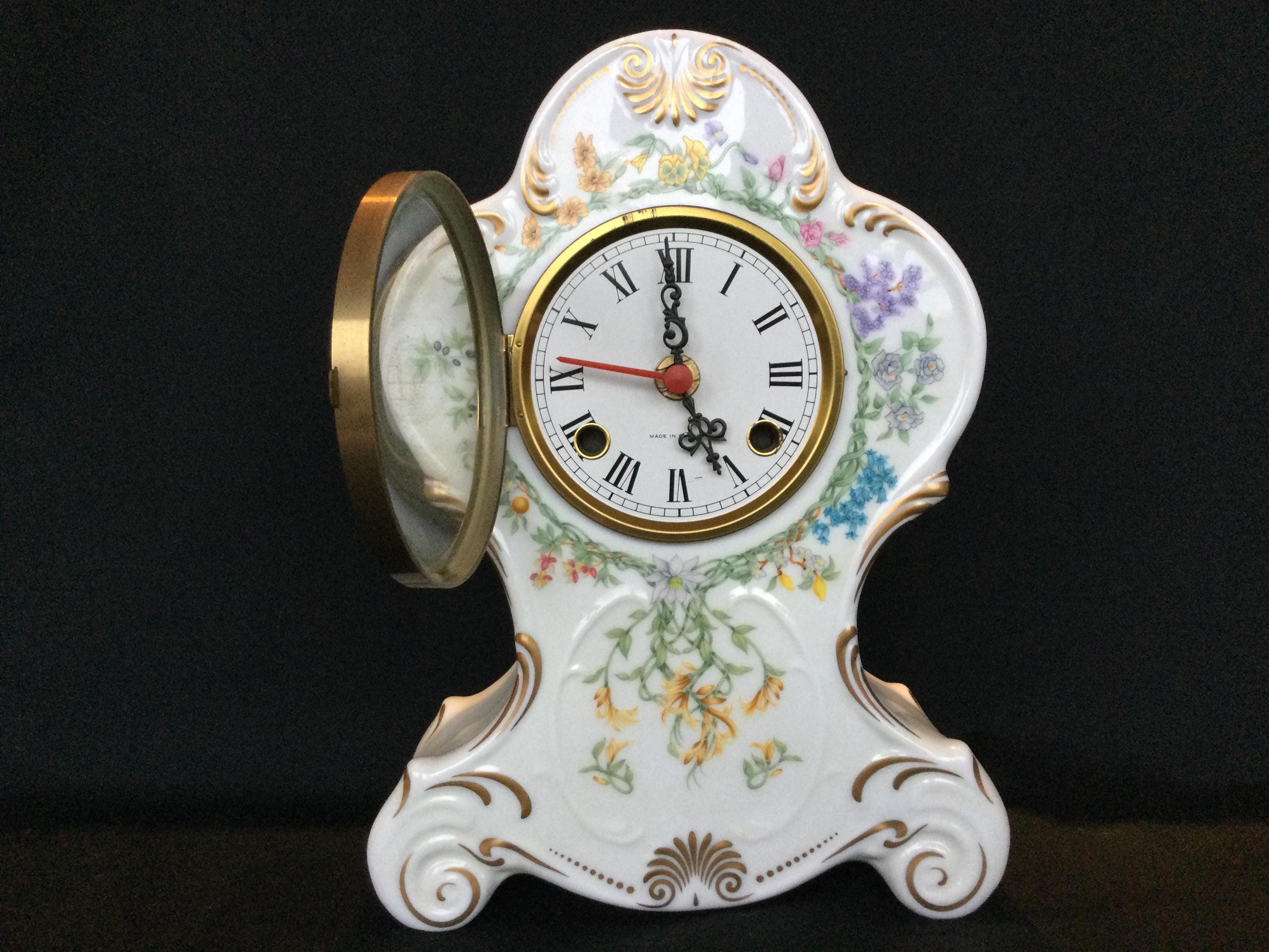 アンティーク雑貨 Kare Design Table Clock French Porcelain Table Clock | L'horloge Aux Heures Florales 1982