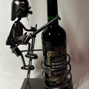 Bottle holder bottle box knight&#39;s table tin soldier drives wine bottle