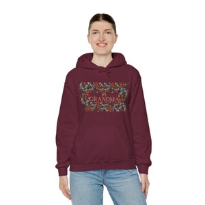 Women&#39;s Heavy Blend™ Hooded Sweatshirt #1 Grandma Vintage Polyester Cotton Hoodie Pullover Hooded Sweatshirt