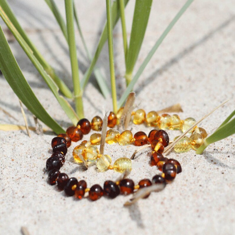 Rainbow baby gift Baby teethe necklace Baltic Amber Baby Raw Amber Necklace Baby Amber Amber teethe necklace Amber teething necklace