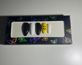 Smiley face press on nails