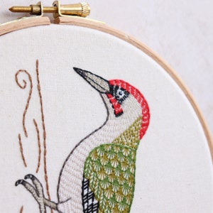 Green Woodpecker Original Bird Embroidery Art 画像 2