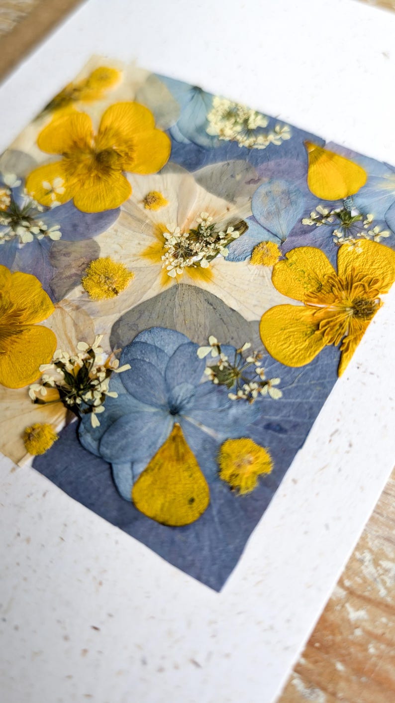 Carte message A6 Motif Carré en fleurs et feuillage pressés image 3