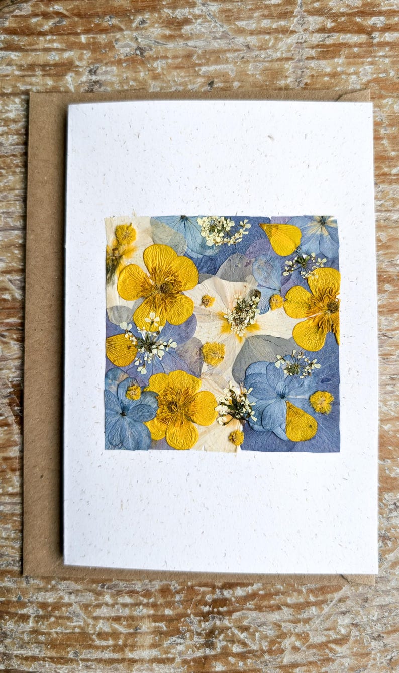 Carte message A6 Motif Carré en fleurs et feuillage pressés Version 2
