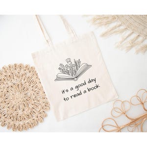 Jutebeutel, its a good day to read a book, Geschenk, Freundin, Einkaufstasche, Beutel, Alltagstasche, Bücher, Bücherwurm,