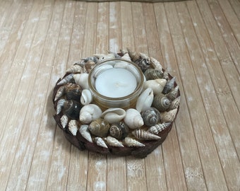 Single tea light shell candle holder