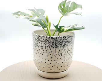 Black and White Modern Flower pot, Handmade indoor planter pottery, plant holder, ceramic, contemporary home décor