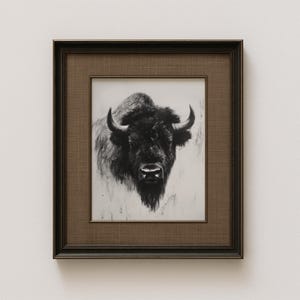 バイソンの木炭スケッチ - 白黒の西洋風壁画、ミニマリストの男性的な壁画、ニュートラルな牧場風装飾、アメリカの野生動物、バッファローの絵