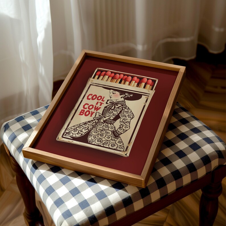 Bordeauxrode muurdecoratie – Cool It Cowboy Matchbox print, Americana decor afbeelding 16