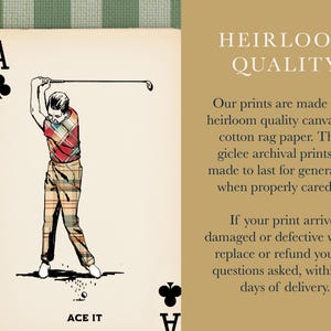 K&ouml;nnte beinhalten: Eine Spielkarte mit der Illustration eines Golfers in kariertem Hemd und Hose, der einen Schl&auml;ger schwingt. Die Karte zeigt den Buchstaben A und ein Kreuz-Symbol. Der Text lautet: HEIRLOOM QUALITY. Unsere Drucke bestehen aus hochwertiger Leinwand.