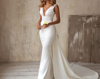 Satin Bridal Wedding Dress Long White Trumpet Silhouette V-Neckline Watteau Train Sleeveless Bridal Gown