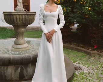 Bridal Wedding Dress Custom Size Made to order Square Neckline Flowers Patched Appliques A-Line Long Sleeves Floor Length Sweep/ Brush Train