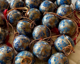 Hand Painted Papier-Mache Christmas Bauble: Kashmir Floral Ornament