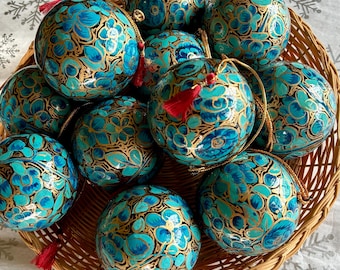 Handmade Papier-Mache Christmas Bauble: Floral Ornament, Kashmir Art, 2 inch