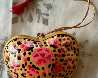 Handmade Papier-Mache Heart Colorful paper mache decor 3 inch Handpainted Decor Pink Gold