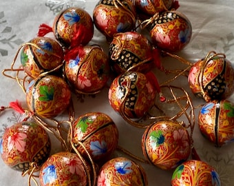 Christmas Ornaments Ball 1 inch Bauble Handmade papier-mâché ornaments paper mache India