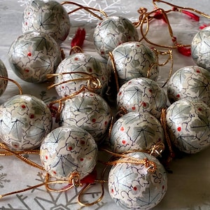 Handmade Papier-Mâché Christmas Ball Ornament: Red, White & Silver, Indian Floral Design