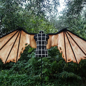 Large Jeepers Creepers wings for Cosplay Costume, Bat wings with horns, Monster wings, Halloween outfit/accessory, Horror look