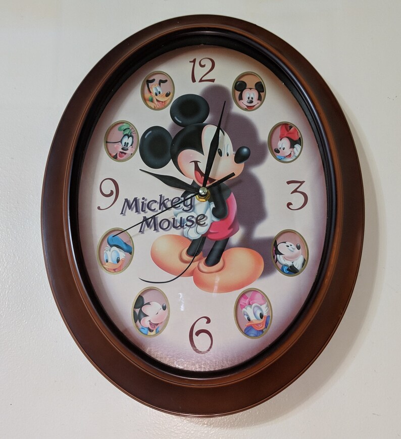 Vintage Disney Wall Clock Battery Operated Time Piece Mini Picture Holders