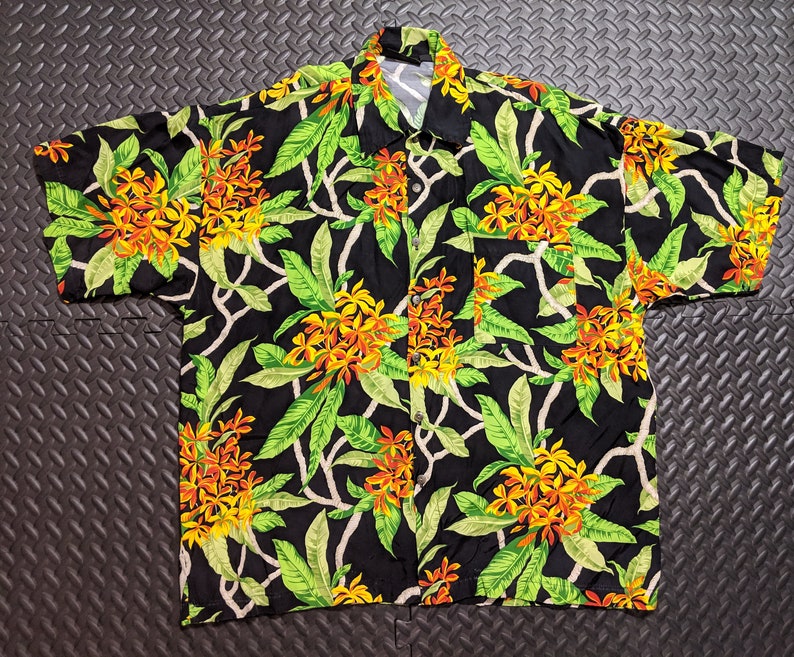100/% Rayon Size Large. Vintage 1950s Aloha Print Men/'s Hawaiian Autumn Gold Island Floral