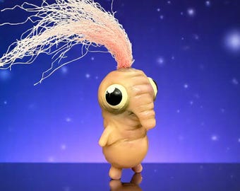 Alien Monster Figurine, Polymer Clay Fantasy Creature, Sci-Fi Desk Decor, Handmade Art Toy,  Spooky Miniature, Funny Gift for Monster Lovers