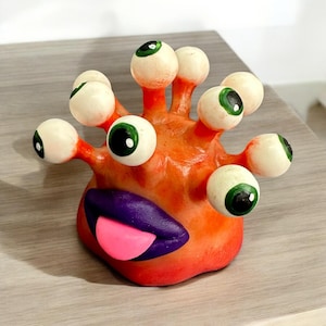 Many-Eyed Monster Clay Sculpture, Cute Spooky Pocket Monster, Funny Art Toy, Weighted Fidget Creature for Adults, Miniature Magic Decor