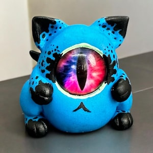Unique Handmade Polymer Clay Monster Cats,Funny Figurines for Cat Lovers, Perfect for Shelf Décor,Gift cat lovers or your friend
