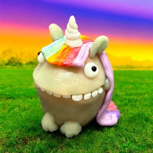 Miniaturas de unicornio espeluznantes y lindas, escultura divertida, figura de fantasía