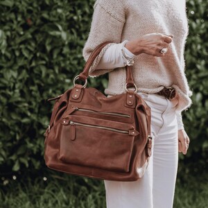 Leather Handbag, Leather Purse, Leather Gift, Gift for WHer, Leather Shoulder Bag, M24