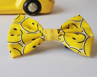 Handmade Smiley Face Emoticon Dog Bow Tie - Fun Pet Accessory / Gift for Pet / Cat Accessories