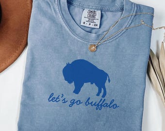 Camiseta vintage "Let's Go Buffalo" de Comfort Colors: camiseta para el día del partido de fútbol americano de Buffalo para hombre y mujer. Camiseta para el domingo de fútbol americano.
