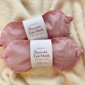 Lavender eye mask! Made of organic cotton filled with lavender flowers. Floral pink printing.