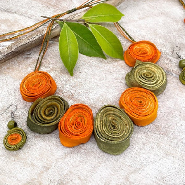 Rosas Orange peel chunky necklace set, woman chunky necklace earrings, natural orange peel flower, statement piece